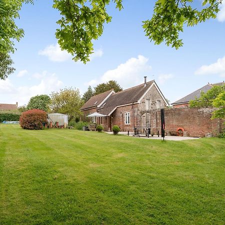 Coach House Villa Wareham Exterior foto